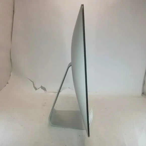 Apple iMac 2015 21 inch Intel core i5 A1418 all in one large skinny computer - Picture 3 of 8